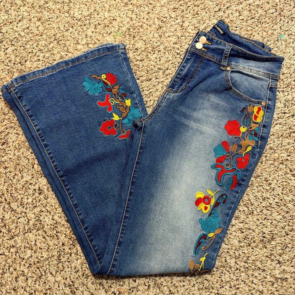 Flamingo Women’s Embroidered Flare Jeans Floral Boho Y2K Size Large